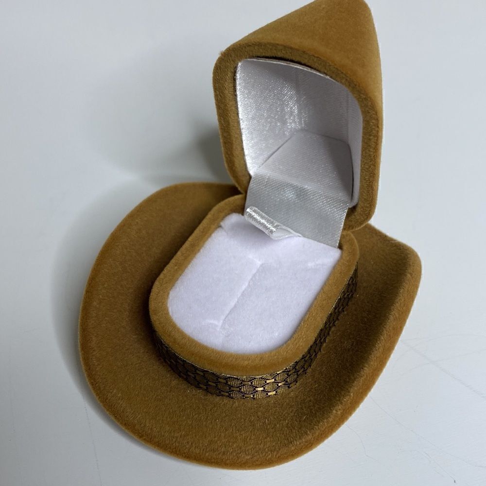 Velour Cowboy Hat Ring Box - Picture 7 of 7